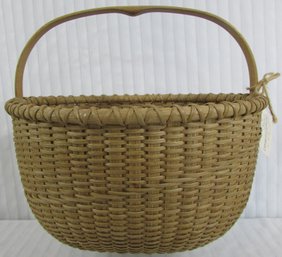 Signed WENDY G JENSEN, Handcrafted OVAL CARRYING BASKET, Circa 2006, Appx 14' Wide