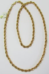 Signed NAPIER, Vintage Chain NECKLACE, Fashion Basic TWIST Design, 30' Length, Gold Tone Base Metal, Clasp