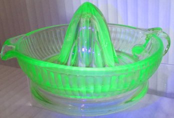 Vintage HOCKING Brand URANIUM Depression Glass, Citrus REAMER, Ribbed Pattern, Appx 7.75' Across