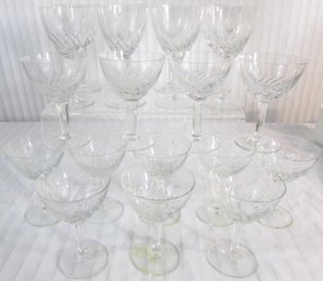 SET Of 20! Vintage White & Red White Glasses, SPIRAL Pattern, Approx 3' Tall