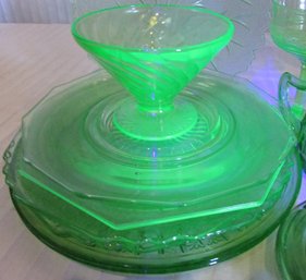 Lot Of 19 Pieces! Vintage GREEN Depression Glass, Includes Some URANIUM, Glasses PLATES Creamer