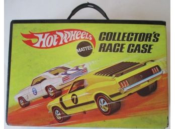 Vintage Mattel Brand HOT WHEELS COLLECTOR'S RACE CASE, Circa 1969, Holds 24 Cars