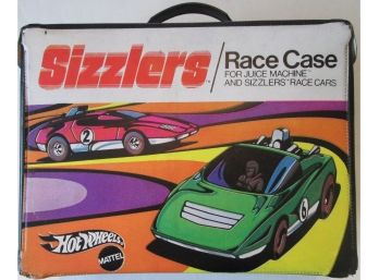 Vintage Mattel Brand HOT WHEELS SIZZLER'S RACE CASE, Circa 1970, With JUICE MACHINE