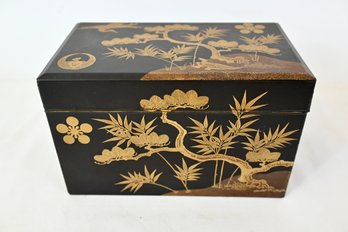 Antique Japanese Maki-e Lacquer Box