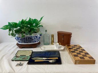 Assorted Table Lot