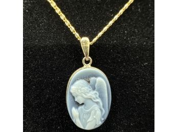 Antique 14k Yellow Gold Cameo Necklace