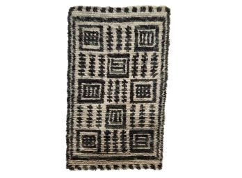 2'5' X 4'1'  Vintage Moroccan Berber Shag Carpet