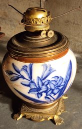 1870s Blue And White Porcelain Oil Lamp Double Wick