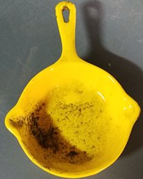 3.5' Yellow Pan
