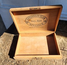 Cincinnati Club Cigar Box