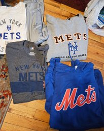 Mets Clothing  Lot 2