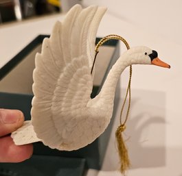 280 - Swan Ornament