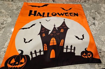 #171 - Brand New 20' Square Zippered Halloween Pillow Cover - V