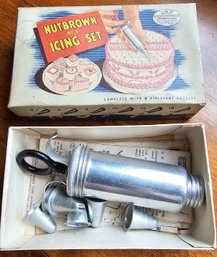 #22 - Nutbrown No. 5 Icing Set