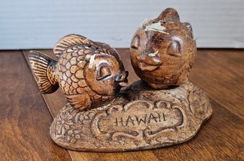 #98 - Vintage Hawaii Treasure Craft Salt/pepper Souvenir