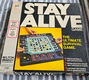 #110 - 1971 Stay Alive Game
