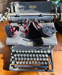 #94 - Antique Royal Typewriter