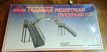 #176 - Trainman Pedestrian Overpass Kit