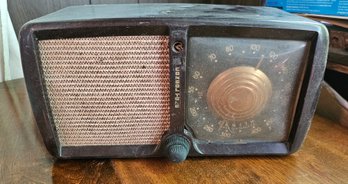 #306 - 1946 Zenith Bakelite Consoltone Radio