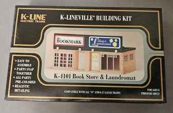 #17 - K Line K-4101 Book Store & Laundromat