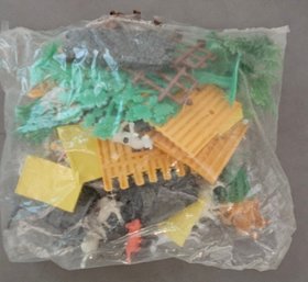 #283 - Sealed Bag Of Animals For Train Display