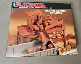 #285 - Lionel Snap Together Barrel Loader Building