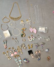 #301 - Jewelry Lot