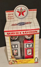 #58 - Enesco Texaco Service Station Salt And Pepper