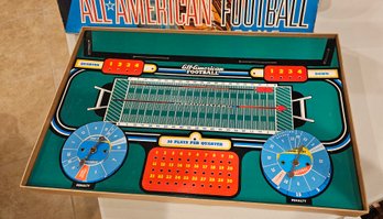 #274 - 1965 Cadaco All American Football Game