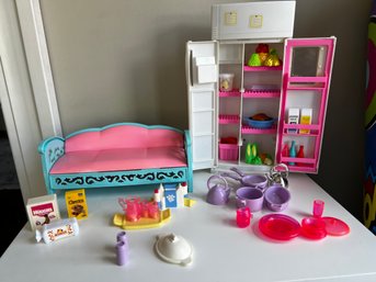 1990s Barbie Dreamhouse Furniture Couch And Fridge -J