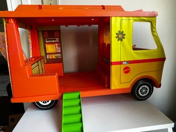 1970 Barbie Country Camper -J