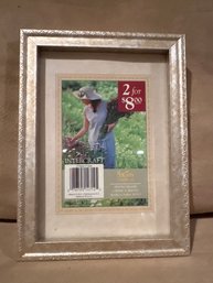 #104 - 5x7 Picture Frame Gold Tone - C