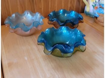 6 - Multi Colored Wavy Edge Bowls  5.75'