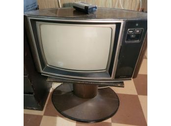 Vintage Zenith TV And Stand