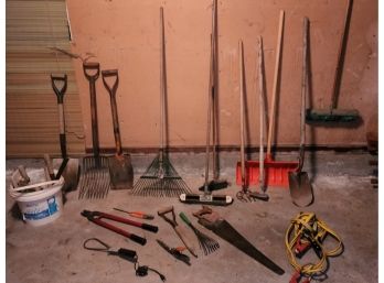 Garage Yard Tool Lot