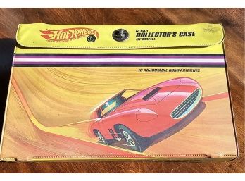 #165 - 1968 Hot Wheels Collector Case And Cars