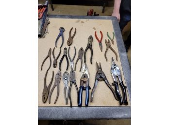 Pliers Lot