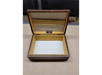 Dunhill Box