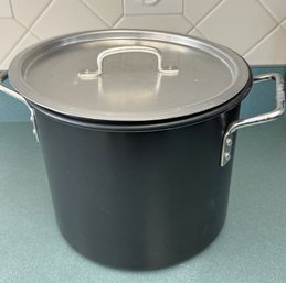 Large Cooktop Soup Pot