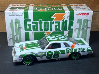 NASCAR DARREL WALTRIP GATORADE LIMITED EDITION DIE-CAST