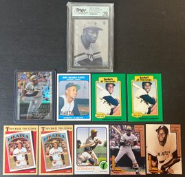 REOBERTO CLEMENTE BASEBALL CARD LOT