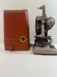 Vintage Revere 8mm Projector 85 WITH CASE (PICKUP ONLY)