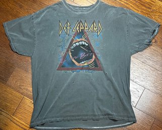DEF LEPPARD BAND GRAPHIC T-SHIRT ~ ONE SIZE FITS ALL