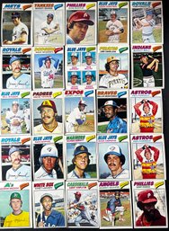 1977 O-PEE-CHEE BASEBALL LOT OF 25