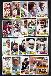 1982 TOPPS FOOTBALL LOT