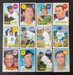 LOT OF 12 1969 HIGH NUMBER BASEBALL CARDS