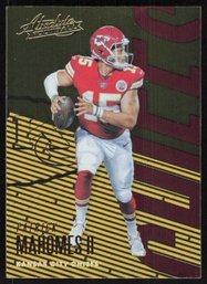 ABSOLUTE 2018 PATRICK MAHOMES 2ND YEAR NFL CARD