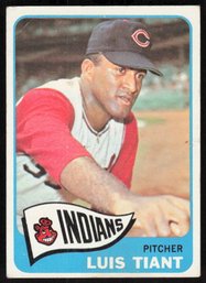 1965 TOPPS #145 LUIS TIANT BASEBALL CARD