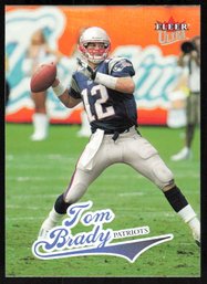 2004 FLEER #104 TRADITION TOM BRADY FOOTBALL CARD