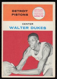 1961 FLEER #11 WALTER DUKES BASKETBALL CARD